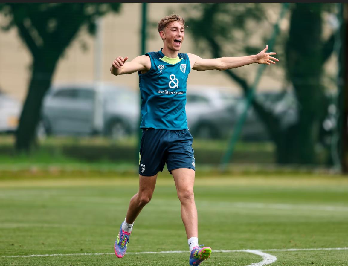 西媒：皇马引进赫伊森成重大转折，打破后卫5000万欧红线