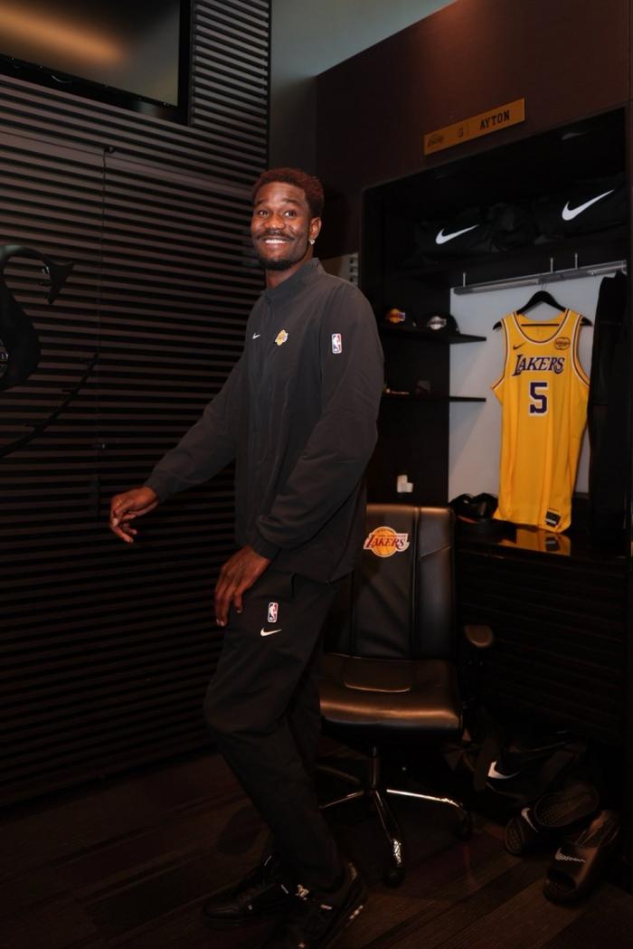 湖人新援亮相，他立志要助詹姆斯东契奇，打进总决赛夺冠