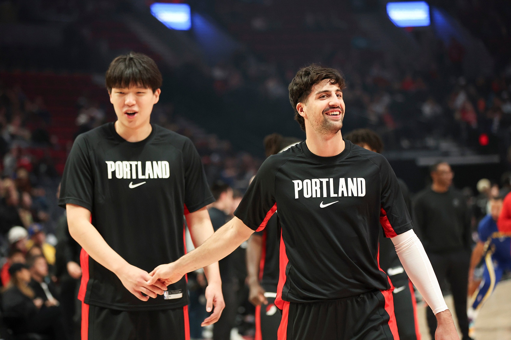 九游app下载最新版本-杨瀚森：现在会用英文把队友逗得嘎嘎乐 具体内容不方便录音里说